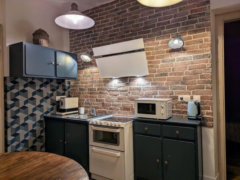 L'Appartement Du Voisin D'Hugo Безансон Екстер'єр фото